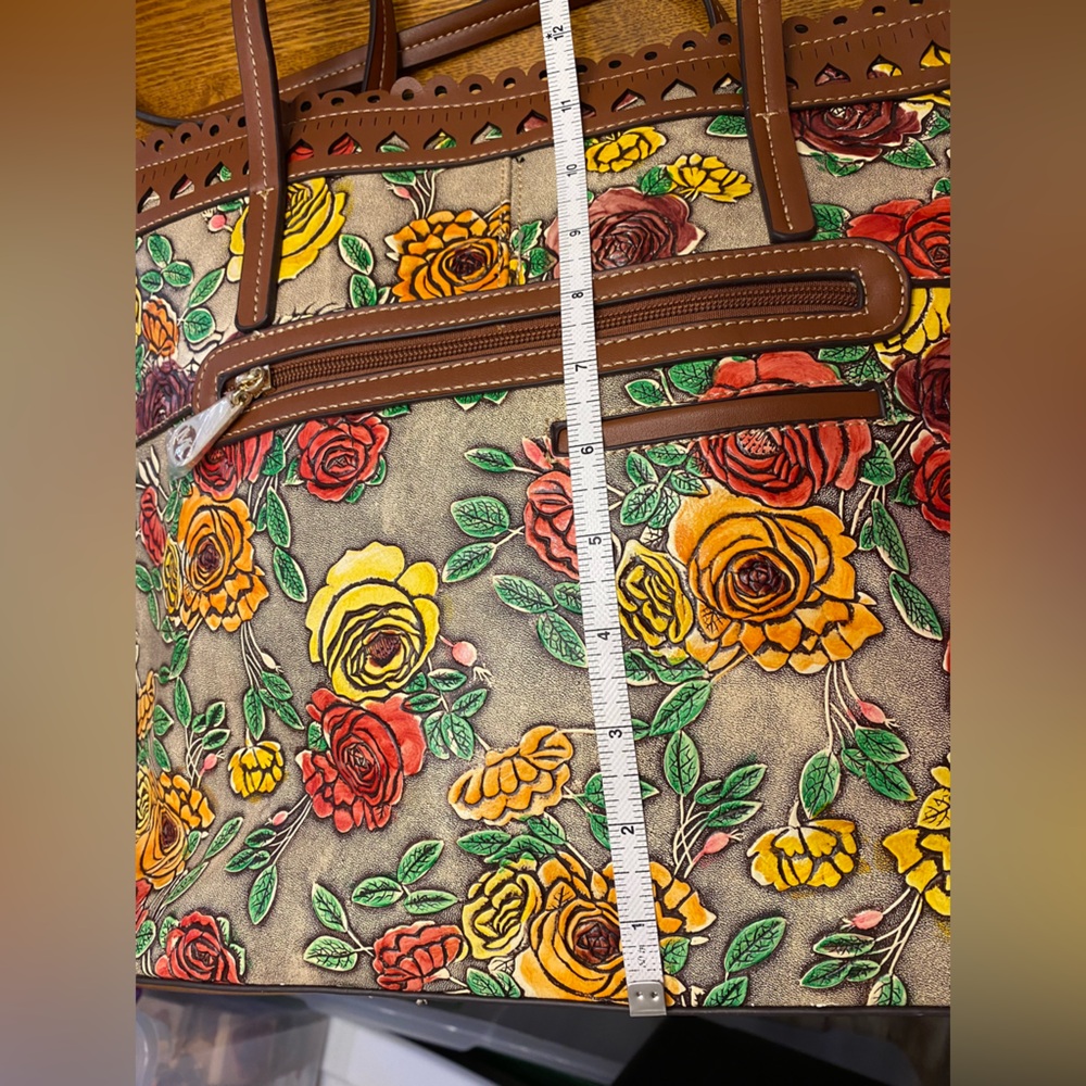 Rose Floral Embossed Leather Tote/Purse with Brown Leather Trim - Picture 11 of 16
